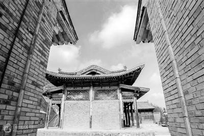 蘭州莊嚴(yán)寺，曾經(jīng)是一位帝王的皇宮內(nèi)苑