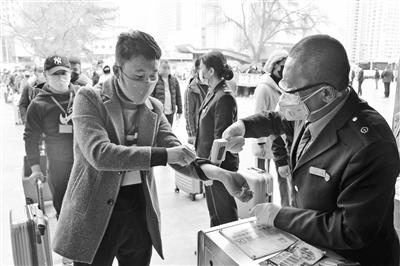 甘肅開出第五趟“點(diǎn)對點(diǎn)”復(fù)工專列