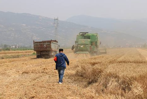 蘭州農(nóng)機安全監(jiān)理確?！叭摹卑踩a(chǎn)