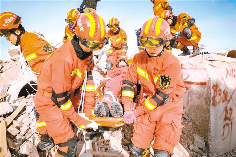 蘭州市消防救援支隊重型搜救隊培訓班圓滿結業(yè)