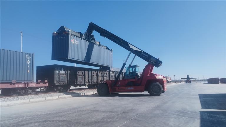 蘭州鐵路局全力保障民生物資運輸