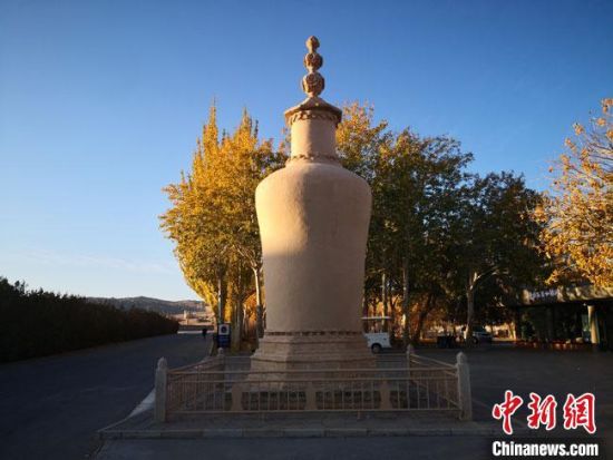 圖為2020年11月，沐浴在晨光中的莫高窟道士塔。(資料圖) 馮志軍 攝
