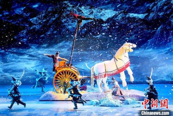 圖為《天下雄關(guān)》演出劇照。　高展 攝