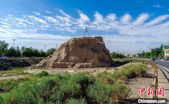 圖為沙州郡城遺址公園古遺址?！⊥醣筱y 攝
