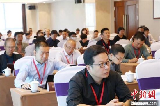 圖為“明清時期河西走廊社會變遷”學術(shù)研討會現(xiàn)場?！∥渫行侣剛髅郊瘓F供圖