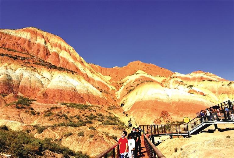 攜程《2021年國(guó)慶假期出游總結(jié)報(bào)告》出爐  西安、上海、北京、西寧、成都成甘肅省主要客源地