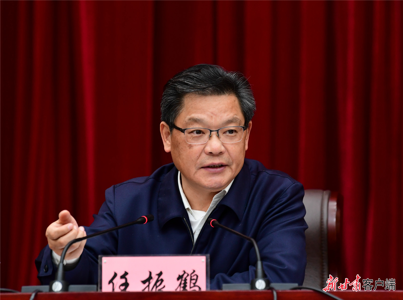 任振鶴在全省新型城鎮(zhèn)化工作推進(jìn)會議上強(qiáng)調(diào)：凝心聚力抓落實、蹄疾步穩(wěn)向前進(jìn)，奮力推進(jìn)新型城鎮(zhèn)化建設(shè)再上新臺階