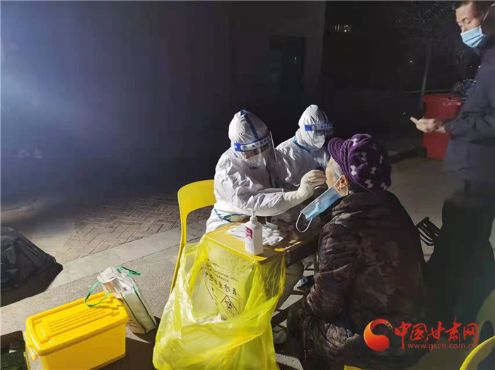 專家詳解新版新冠診療方案：為何輕型病例可以不住院了？