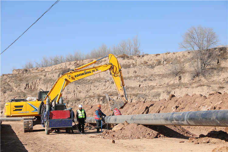 臨洮縣洮陽(yáng)水廠(chǎng)農(nóng)村供水鞏固提升暨城區(qū)第二水源工程現(xiàn)場(chǎng)。_副本.jpg